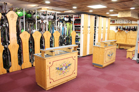 Daniel Cruz shop in Chatel